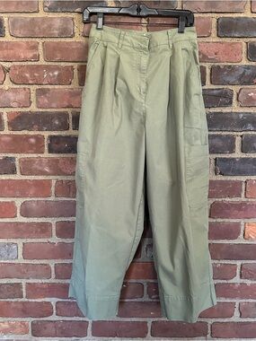 Aritzia WILFRED FREE Wilfred Free Day Off in green high-rise pleated design